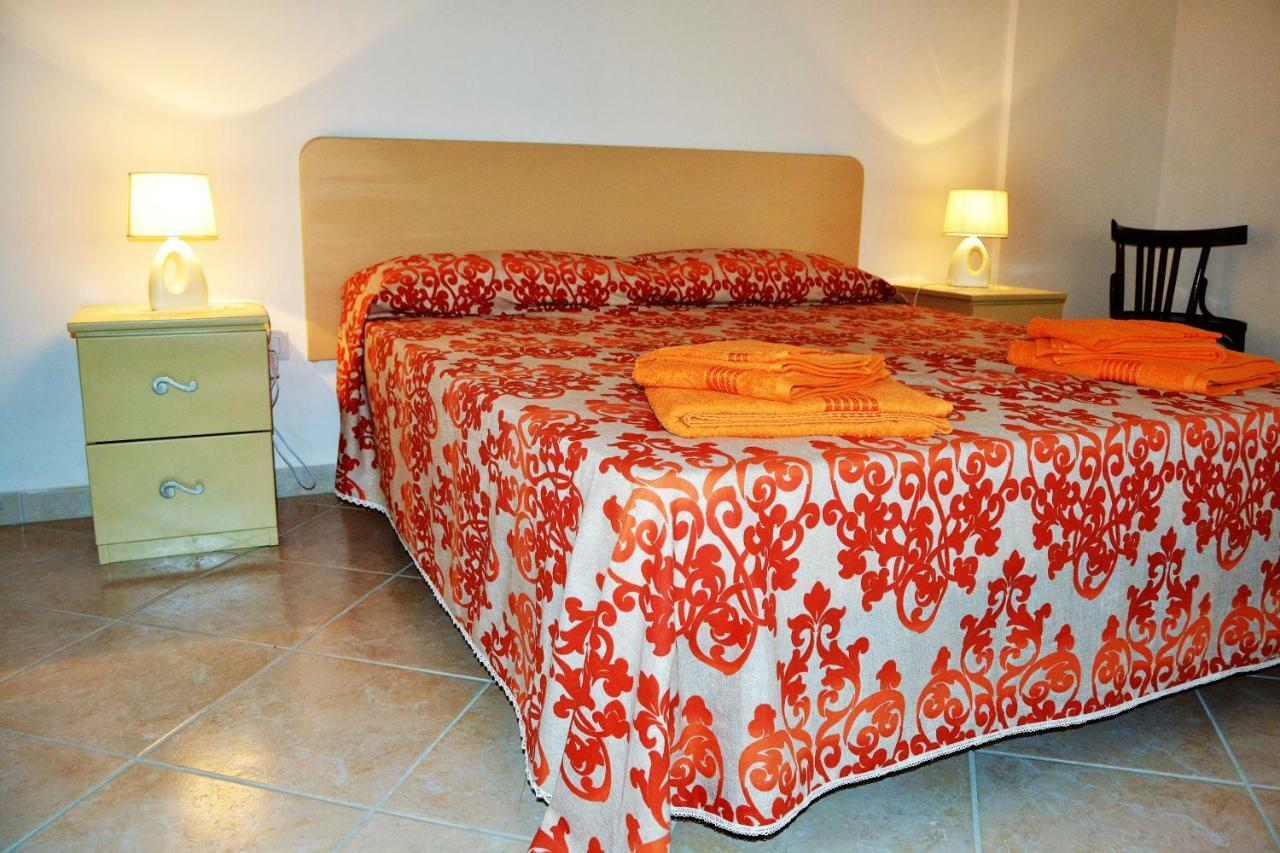 I Due Tesori Bed & Breakfast Сан Чезарио ди Лече Екстериор снимка